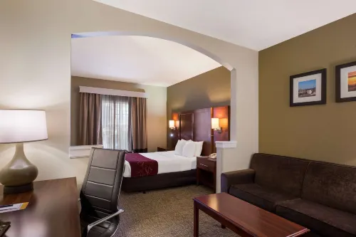 Comfort Suites Near University Hotels in Middlesex County