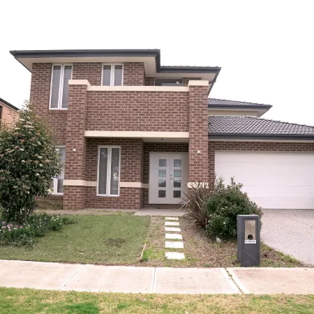 Newly Modern Home for Big Group Near SC