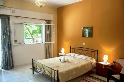Studio Apartment Tonia with Sea View and Garden - Pelekas Beach, Corfu