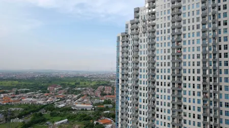 Aesthetic 2Br Connected to Mall at Supermall Mansion Apartment Отели рядом с достопримечательностью «Universitas Ciputra Surabaya»