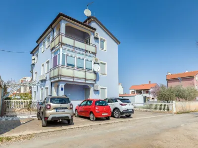 Apartment Dana Hotels near Fazana