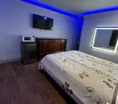 Travel Inn Hotel a King City