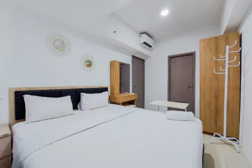 Nice and Homey 3Br Tamansari Bintaro Masion Apartment فنادق في پوندوک آرن