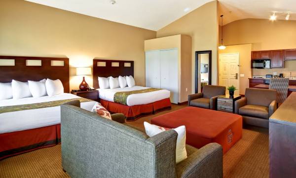 GrandStay Hotel & Suites la Crosse