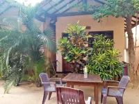 Surf & Relax Inn Arugambay Hotels near Arugam Bay