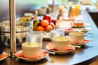 卡羅琳彩雲之南酒店 柏林酒店