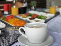 Spat Beach - breakfast
