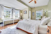 Jacuzzi - West Point - Family Friendly Hotels in Fawn Creek