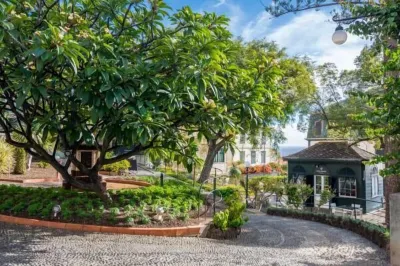 아트 인 호텔 콘지 카르발할  호텔