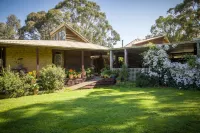 The Burrow at Wombat Bend Hotel a 