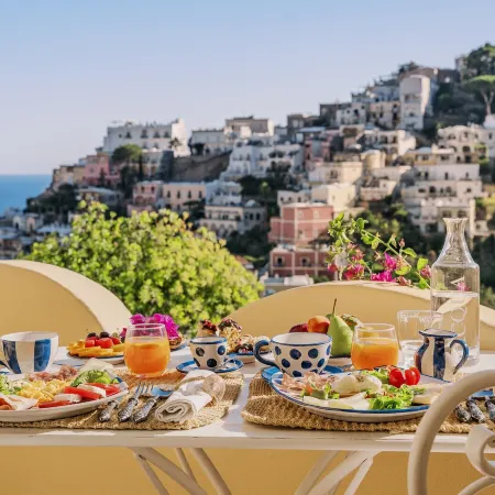 Villa Mary Suites