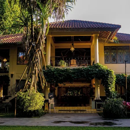 Kayu Arum Resort