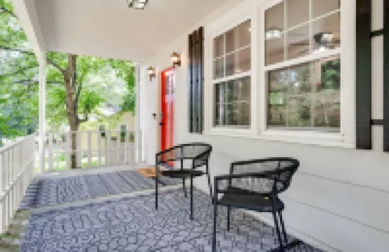 Mlb Season in Atlanta. Minutes Away from Truist Park at This Cozy, Charming Home