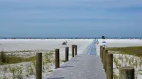 SIESTA KEY, BLUE ROMANTIC DREAM! 100 FEET TO THE  BEACH! - Wifi
