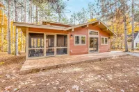 Whispering Pines Hotels in Weldon Township