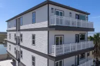 Luxury High-Rise with Stunning Views - Breathtaking Coastal Haven