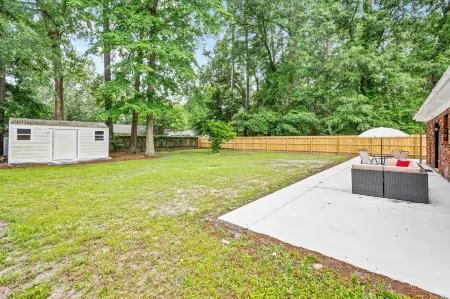 Charming Backyard Oasis and Cozy Home Theater - Delightful Retreat