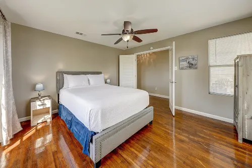 Ideally located dog-friendly home near the beach & town with gas grill & WiFi Hotels in Rockport