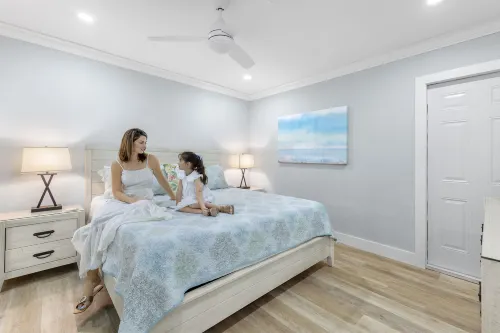 Large Outdoor Patio and Complimentary Bikes - Charming Coastal Escape Hotels in Sanibel