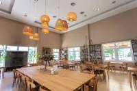 Howard Johnson by Wyndham Funes Hotels in Funes