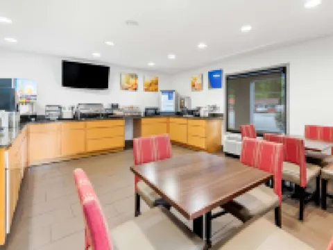 Comfort Inn Near Great Smoky Mountain National Park Hotels in Maggie Valley