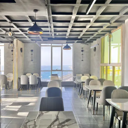 SEA VIEW HOTEL