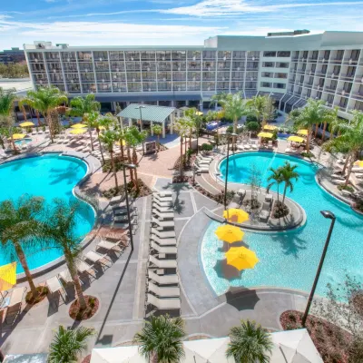 Sheraton Orlando Lake Buena Vista Resort Отели рядом с достопримечательностью «Аутлет-центр Orlando Premium Outlets»