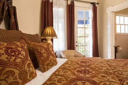 The Victoria Inn Отели рядом с достопримечательностью «Вал дю Вино»