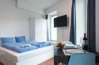 ZH Tiger - Altstetten Hitrental Apartment Hotels in District 9
