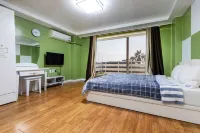 Tovice Condo Jeju(Main Building) Hotel in zona Yunjungno Avenue