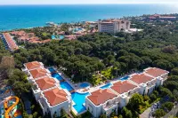 Bellis Deluxe Hotel & Heated for Winter Aqua Park