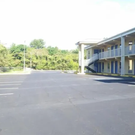 Royal Inn