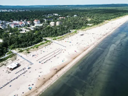 Apartamenty Świnoujście - Villa 44 Отели рядом с достопримечательностью «Свиноуйсьценский маяк»