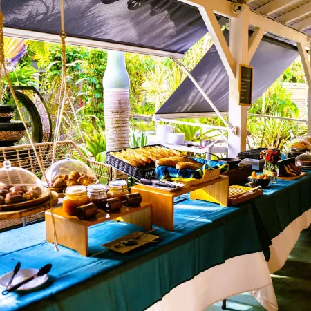 Kawan Bay Suites