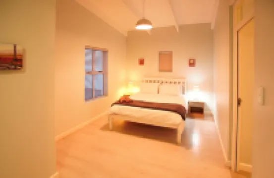 蘭格班的99步，睡8人