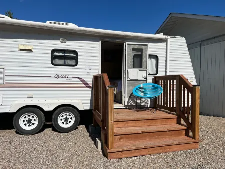 Motel Chelsea Отели в г. Ле Коллин-де-л'Утауе