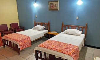 Sundeck Suites
