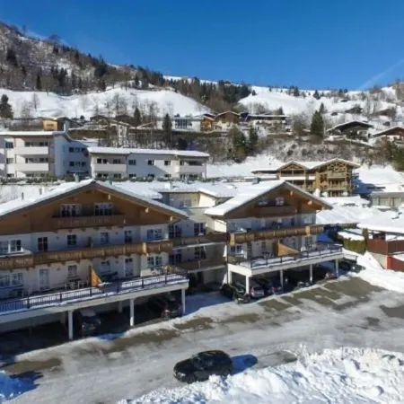 All Seasons Lodge by All in One Apartments