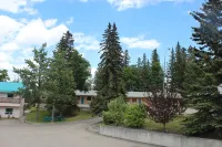 Pines Motel