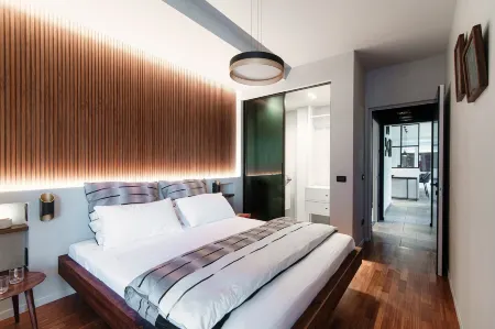 Blue Stay - by Myhomeincomo Отели рядом с достопримечательностью «Lake Como Limo Service»