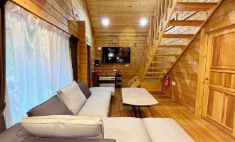 HAL Cottage