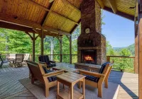 Luxury Hickory Homestead 4 Bedroom Home by RedAwning Hotels in Sevier County