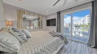 Red Hot Retreat - Updated Holiday Isle Townhome on the Destin Harbor