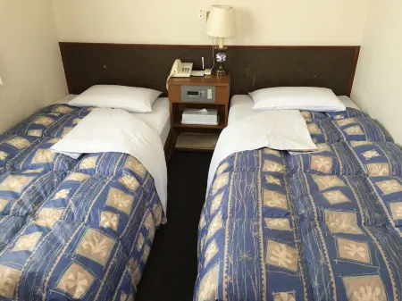 Hotel Town Nishikigawa Отели в г. Кочи