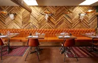 The Bull Hotel Hotels in Meysey Hampton