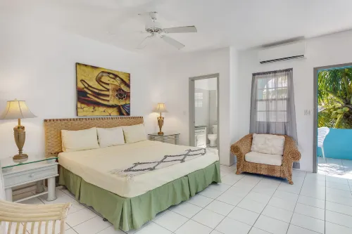 Edwards Guesthouse Hotels in West End Village