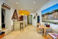 Hôtel le Paradou Bamboothai Hotels in Bonnieux