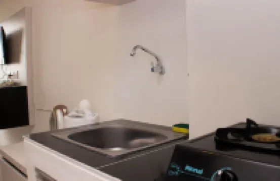 在城市公寓卡拉旺的舒適生活工作室