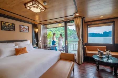 Victory Star Cruise Отели рядом с достопримечательностью «Bai Chay»