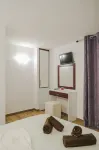 Foris Rooms